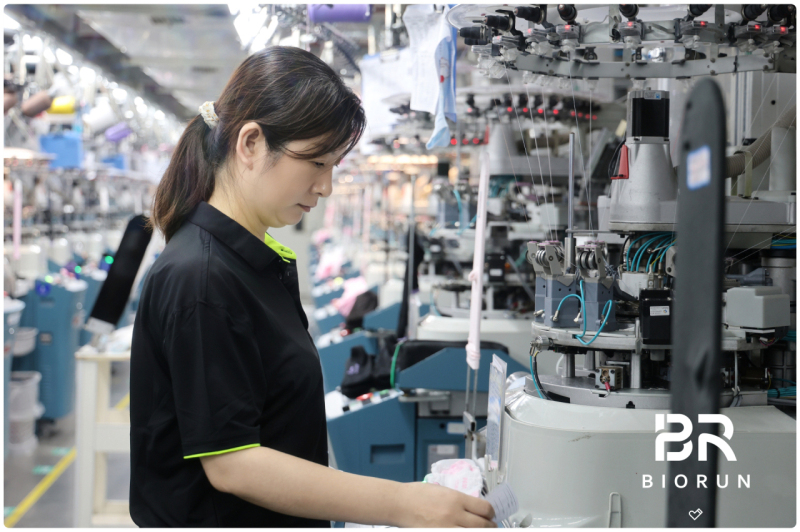 井然有序的柏润袜子智能织造车间