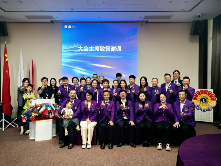十载公益同心，柏润袜业获颁东方红服务队爱心企业奖