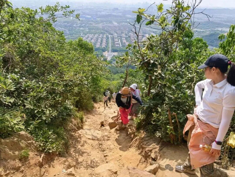 柏润登山